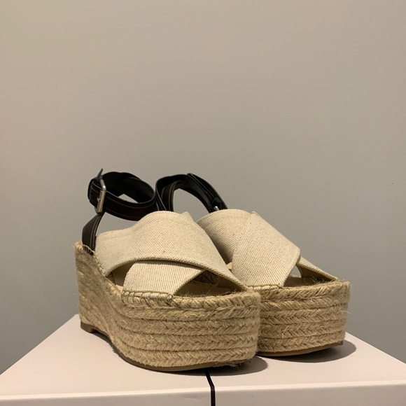 Dolce Vita Carsie Wedges in Natural - Picture 5 of 9